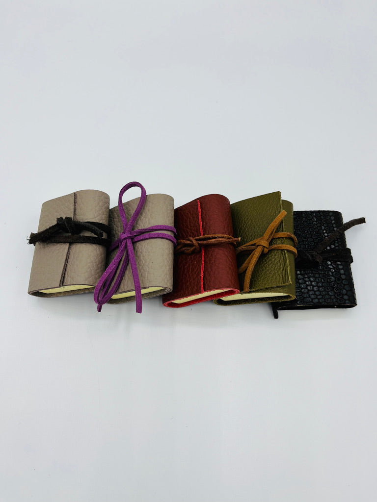 Mini-Haftnotizen in Leder