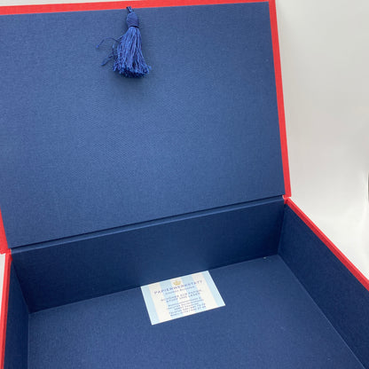 Schatzkiste aus Buchleinen
