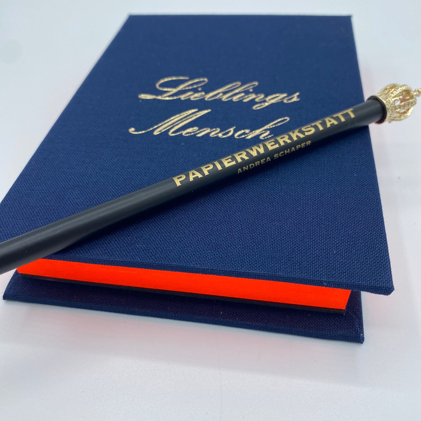 Neonblock zum Valentinstag