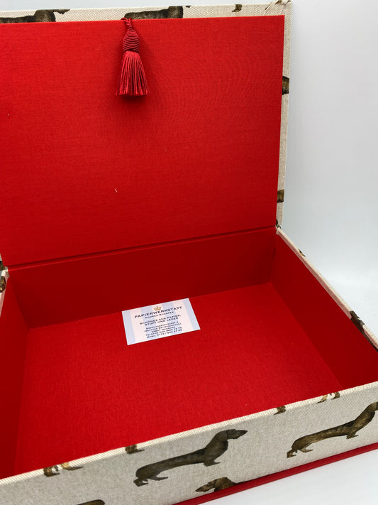 Schatzkiste aus Stoff – Dackel groß