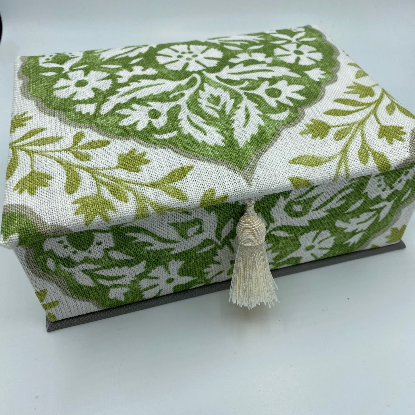 Schatzkiste aus Stoff -Florali grün