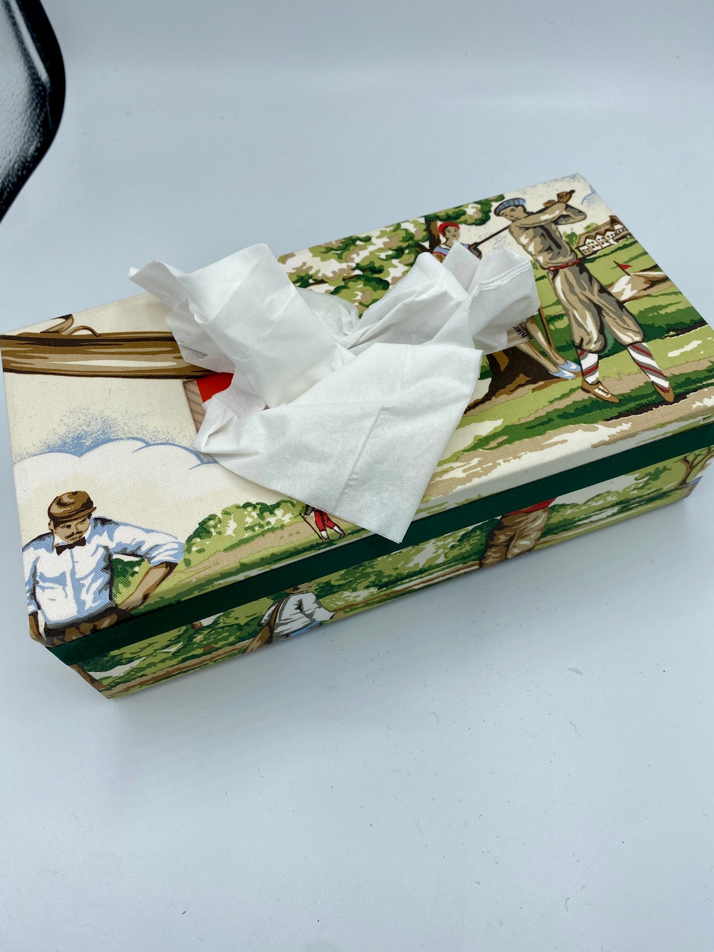 Kleenex-Box Golf