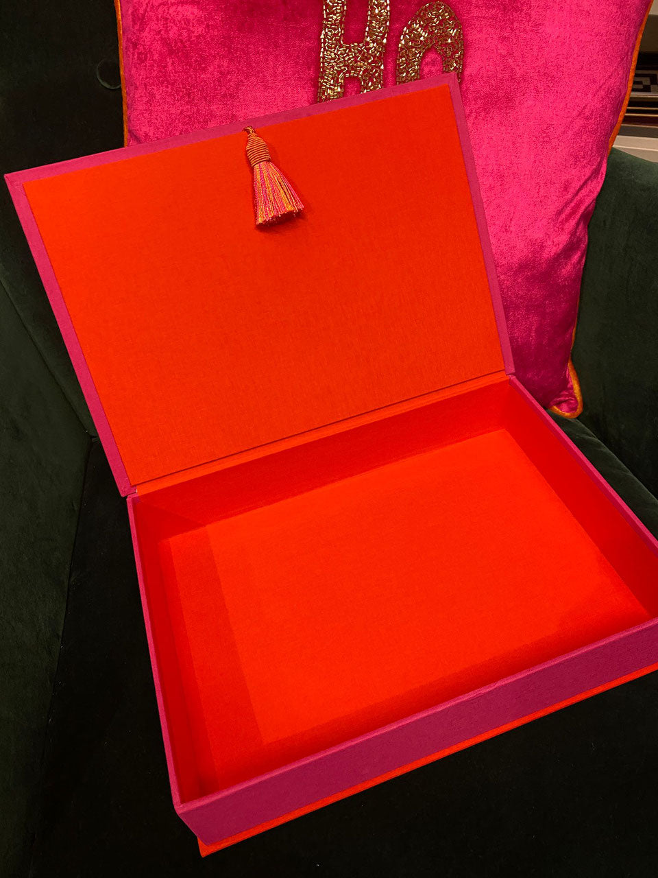 Schatzkiste aus Buchleinen - Pink